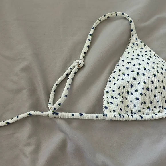 Blueberry Bikini Top - Picture 6 of 9